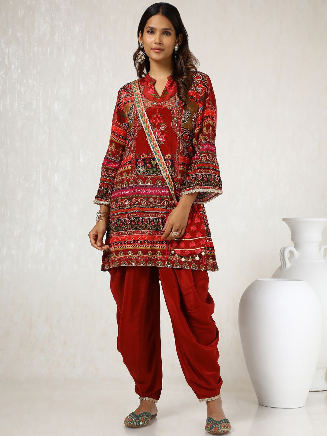 

Soch Women Ethnic Motifs Printed Regular Sequinned Kurta with Dhoti Pants, Maroon