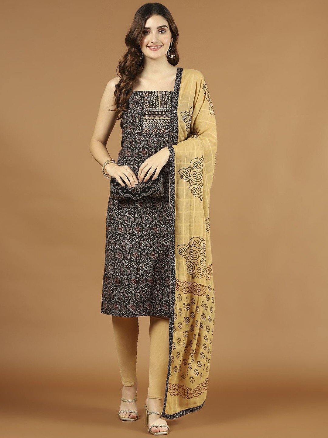 

Meena Bazaar Printed Unstitched Dress Material, Black