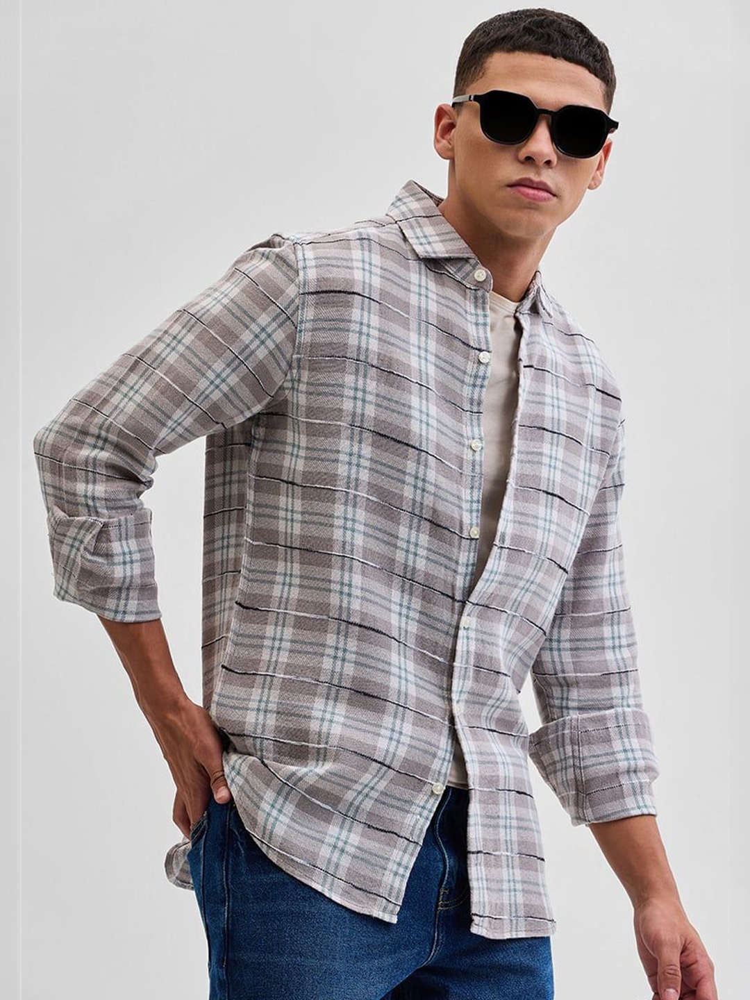 

Snitch Men Classic Spread Collar Tartan Checked Cotton Casual Shirt, White