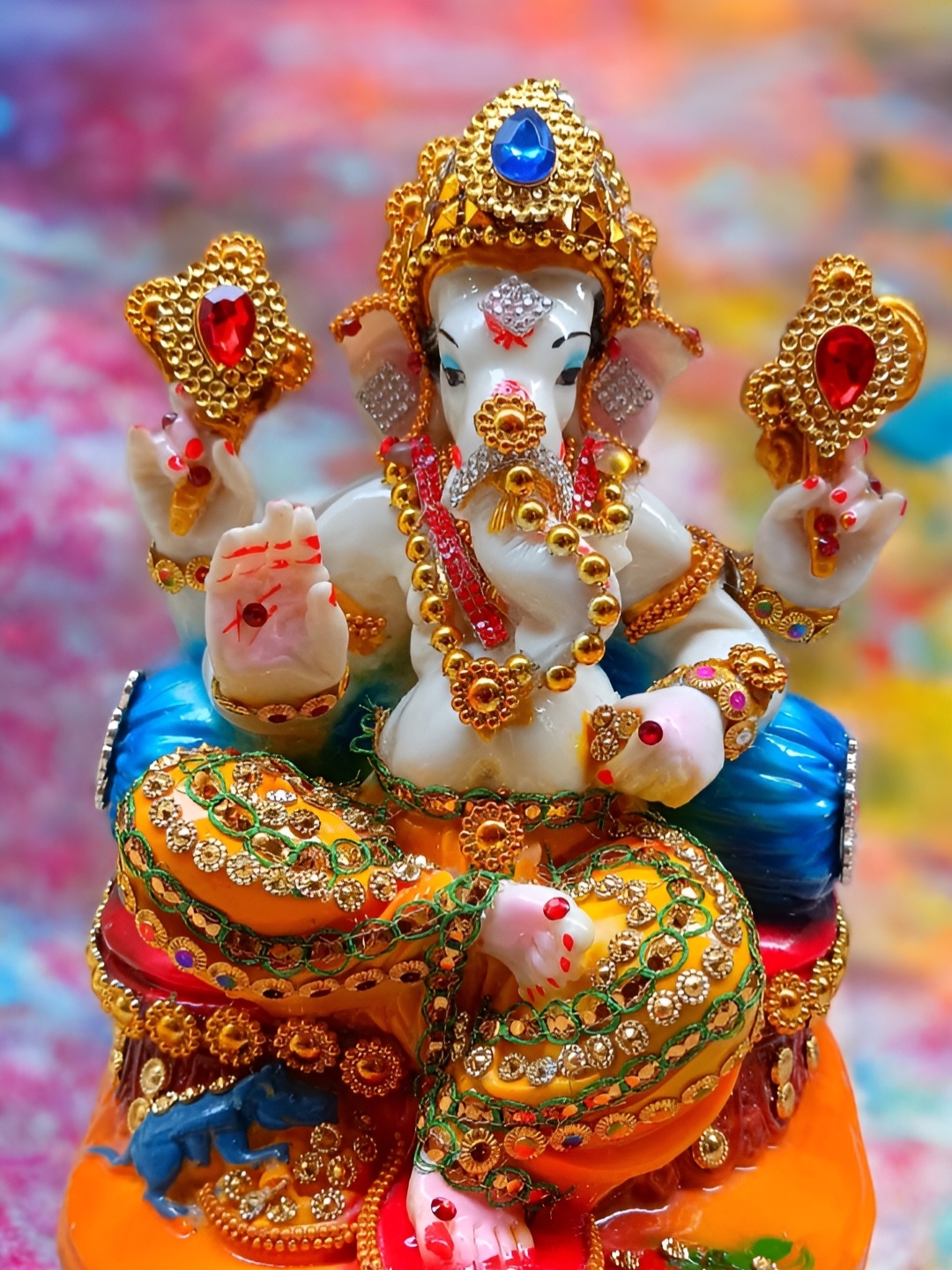 

Vrinban International Multicoloured Figurine Showpiece, White