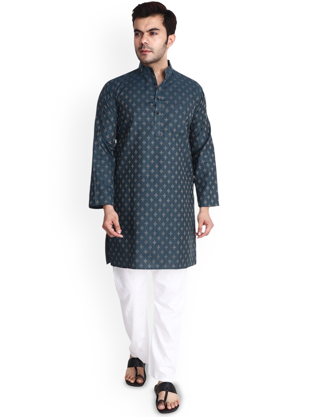

Aaryavar Men Geometric Kurta, Teal