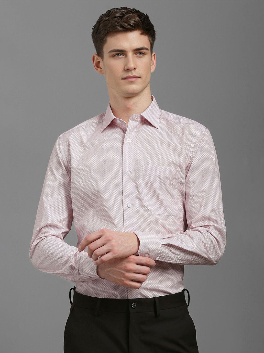 

Louis Philippe Men Classic Spread Collar Geometric Printed Cotton Formal Shirt, Pink