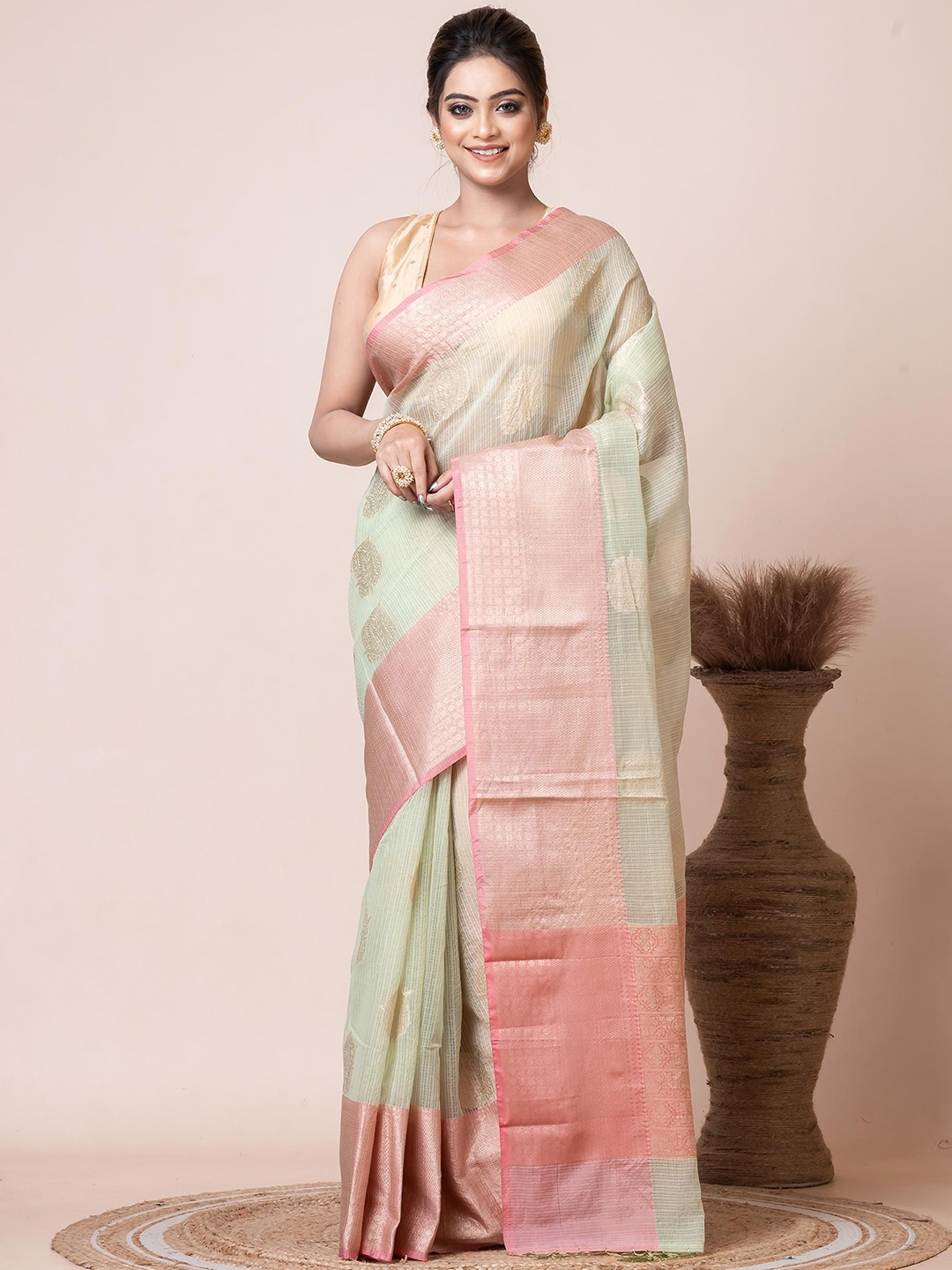 

VIBHAVARI Ethnic Motifs Zari Woven Design Saree, Green