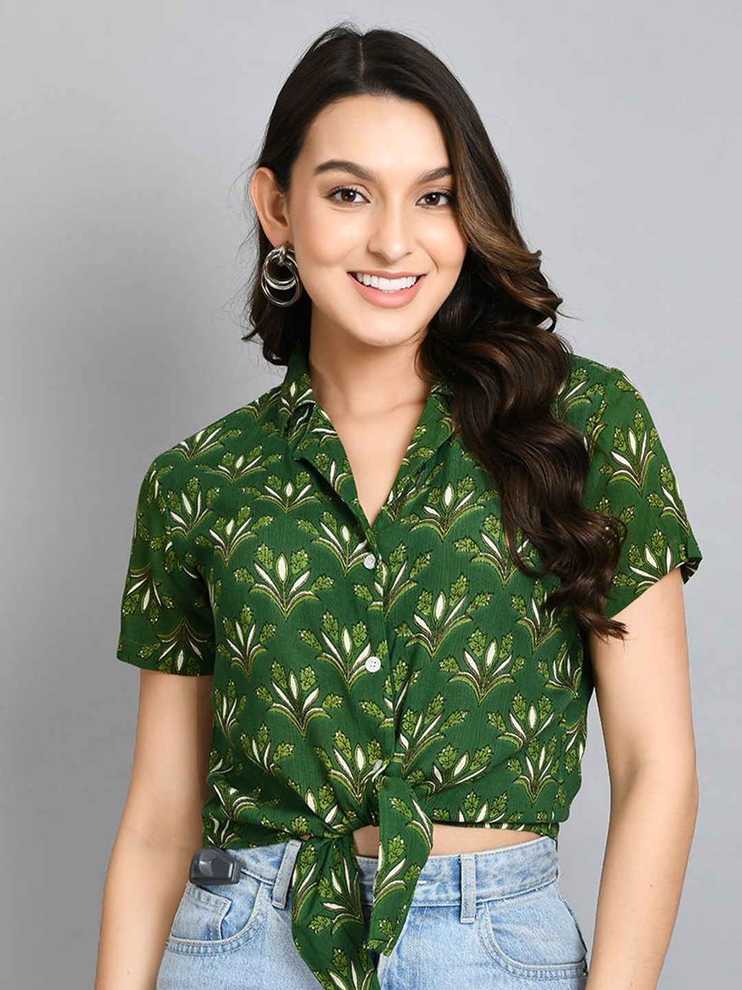 

all about you Women Floral Printed Shirt Style Crop Top, Green