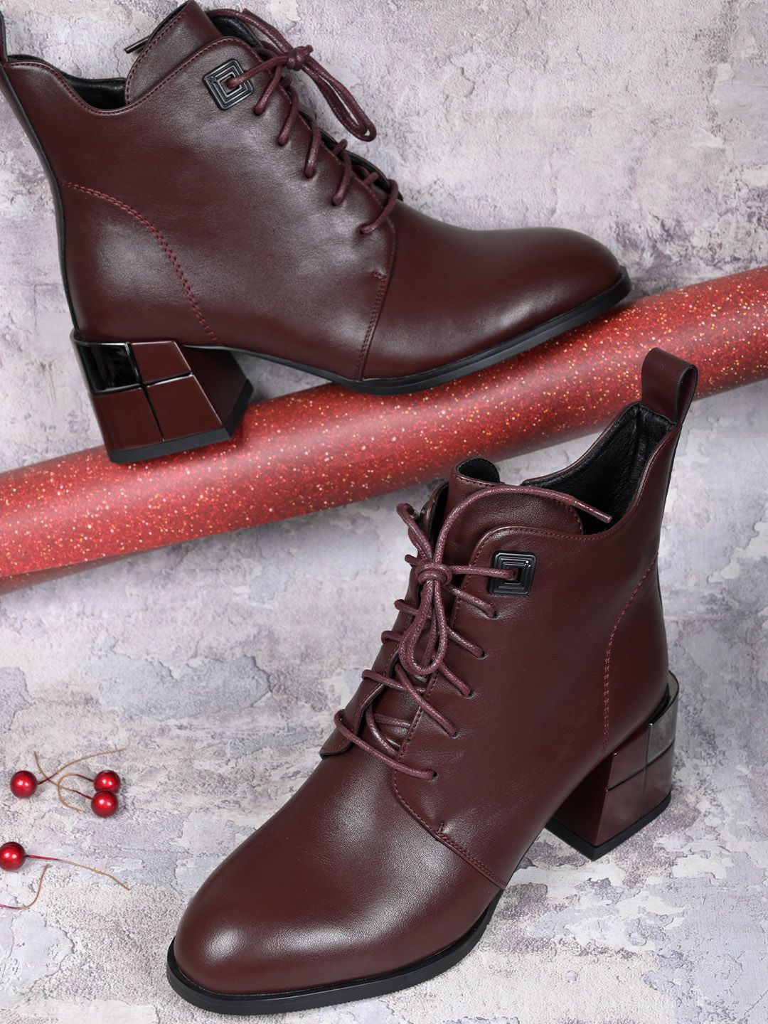 

Ronnie Grey Women Block Heeled Regular Boots, Maroon