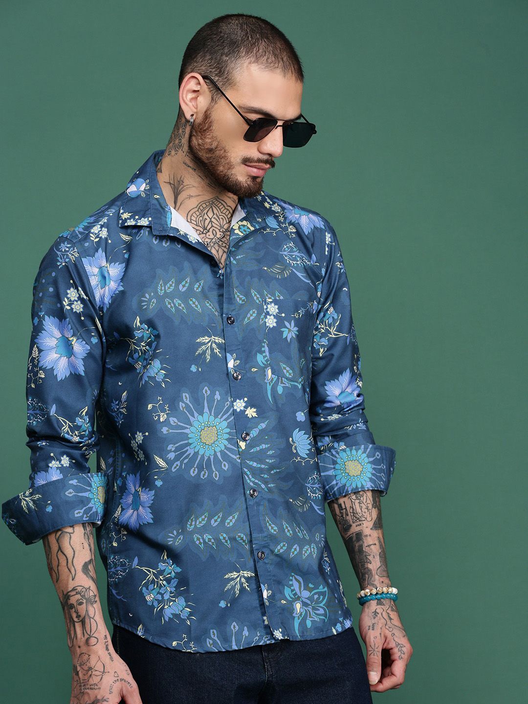 

Sangria Printed Spread Collar Casual Shirt, Blue