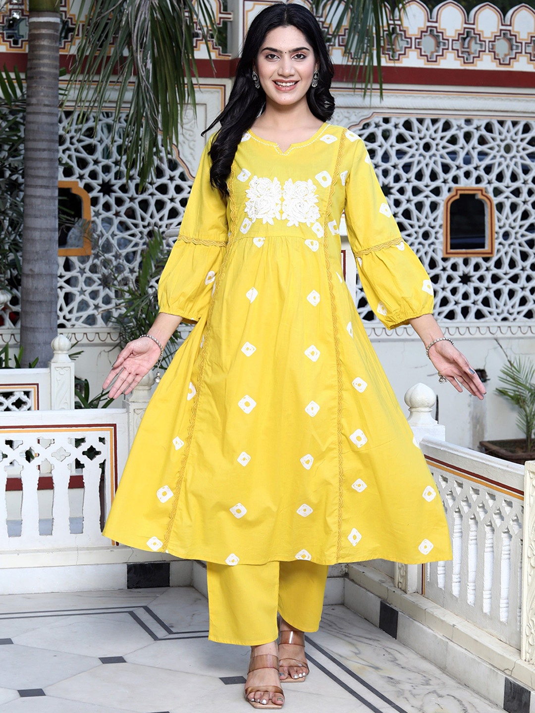 

KALINI Women Floral Embroidered Regular Pure Cotton Kurta with Trousers, Yellow