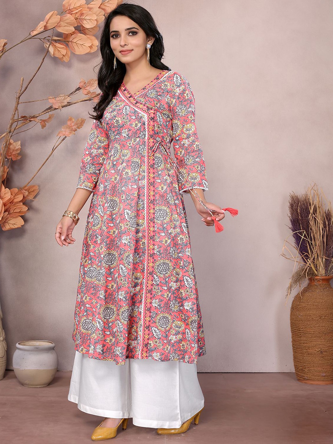 

Rangita Women Floral Printed Anarkali Kurta, Coral