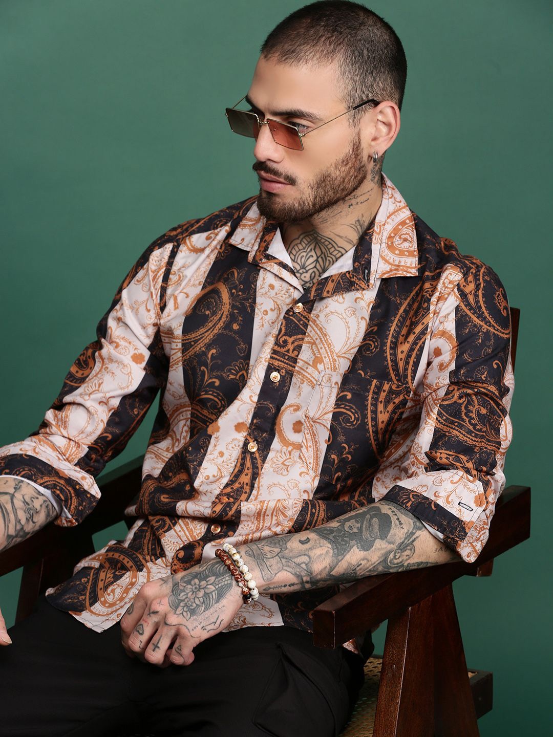 

Sangria Printed Spread Collar Casual Shirt, White