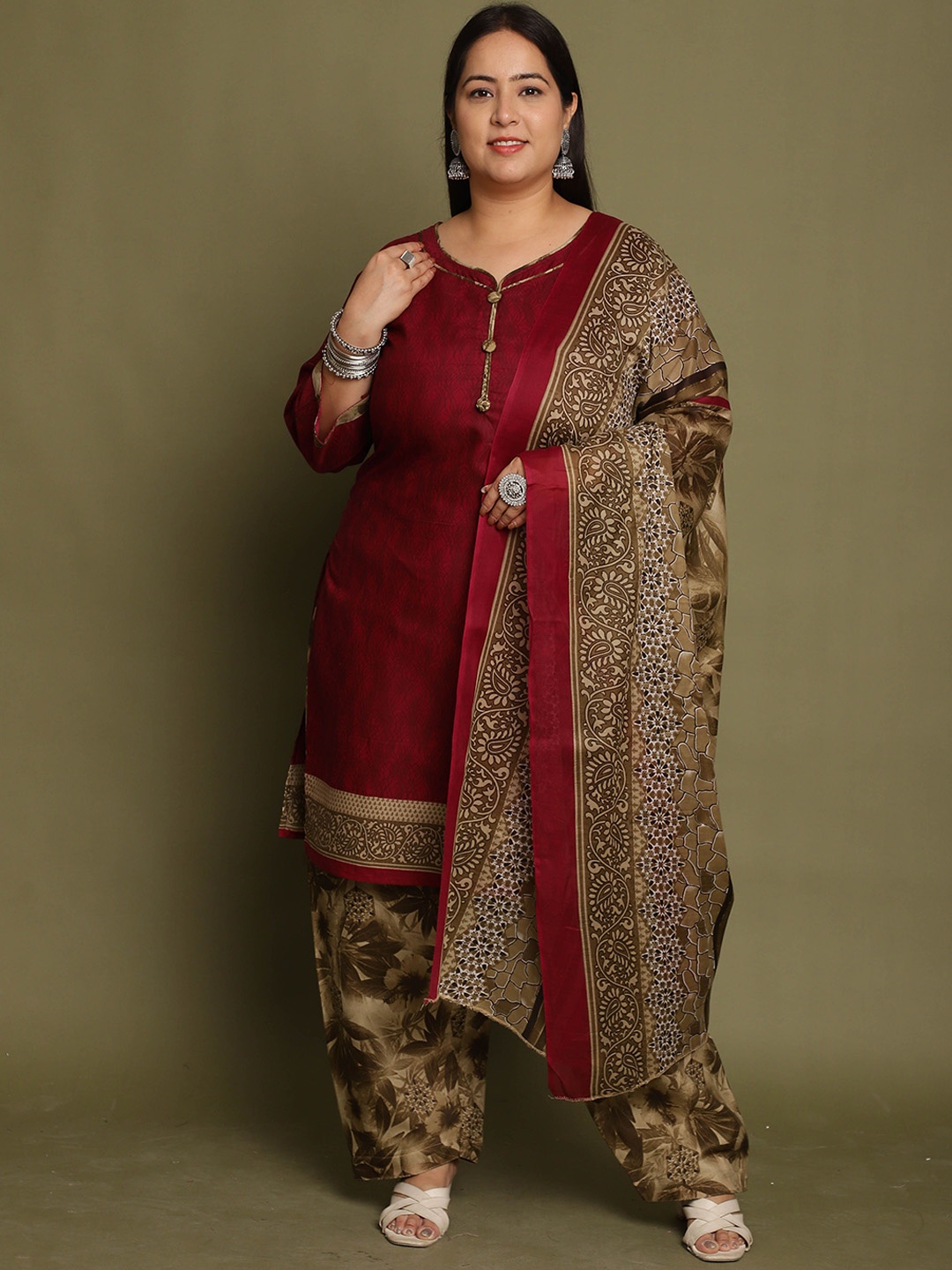 

Roly Poly Women Floral Printed Regular Kurta with Salwar & With Dupatta, Maroon