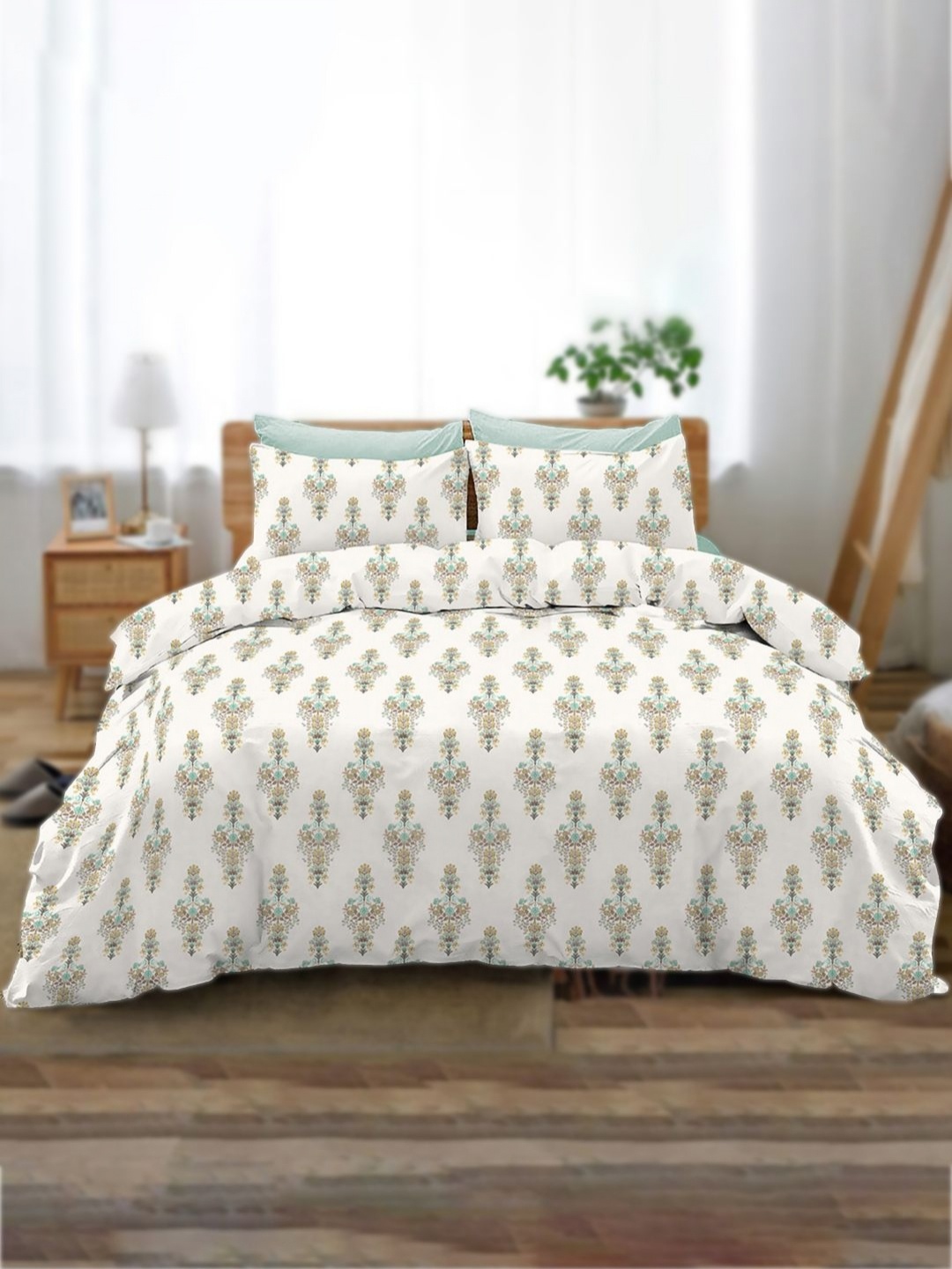 

VINTANA Green Floral 160 TC Queen Bedsheet with 2 Pillow Covers