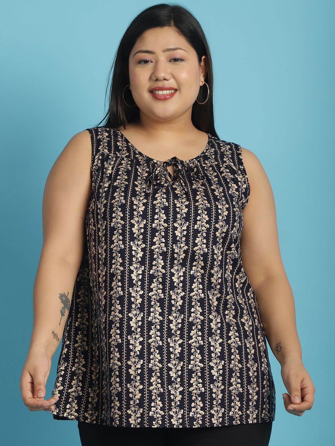 

theRebelinme Floral Print Top, Navy blue