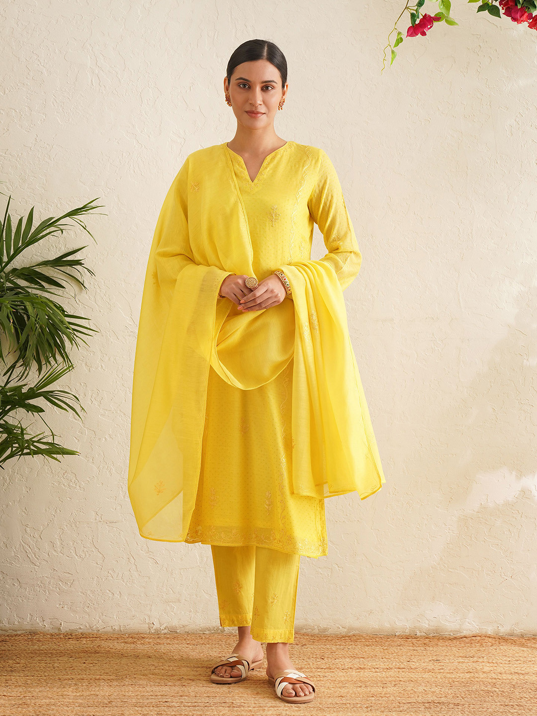 

JAYPORE Embroidered Cotton Silk Dupatta, Yellow