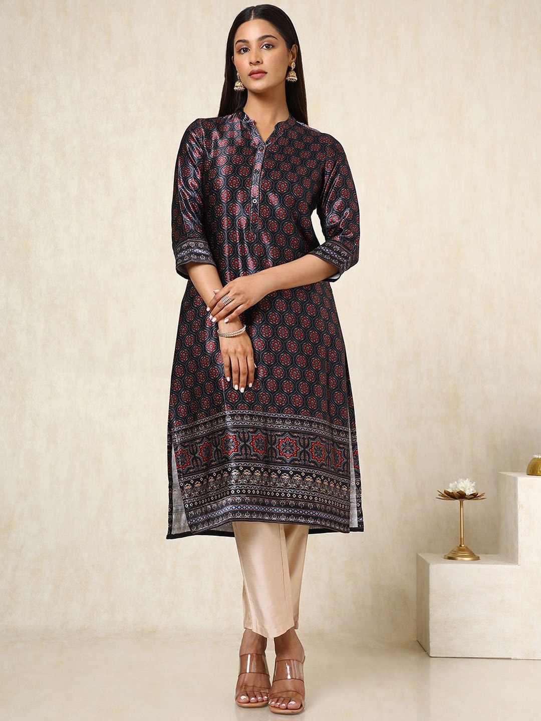 

Soch Women Ethnic Motifs Gotta Patti Kurta, Charcoal