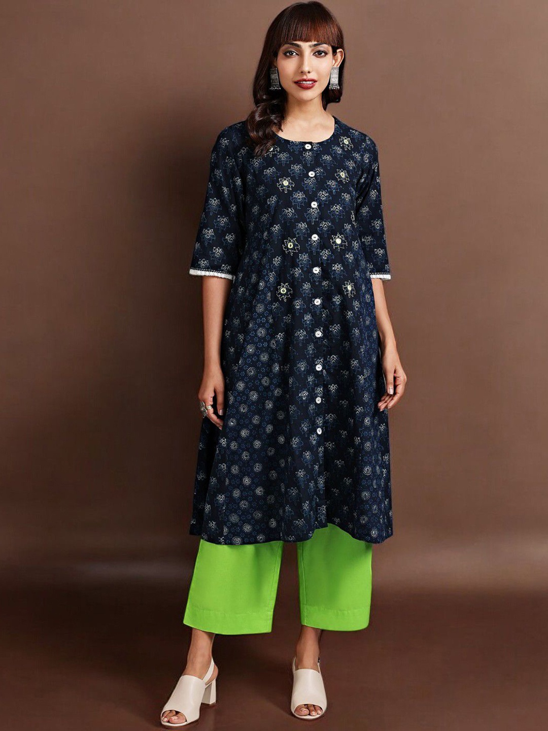 

Maati Crafts Women Ethnic Motifs Printed Mirror Work Pathani Kurta, Black