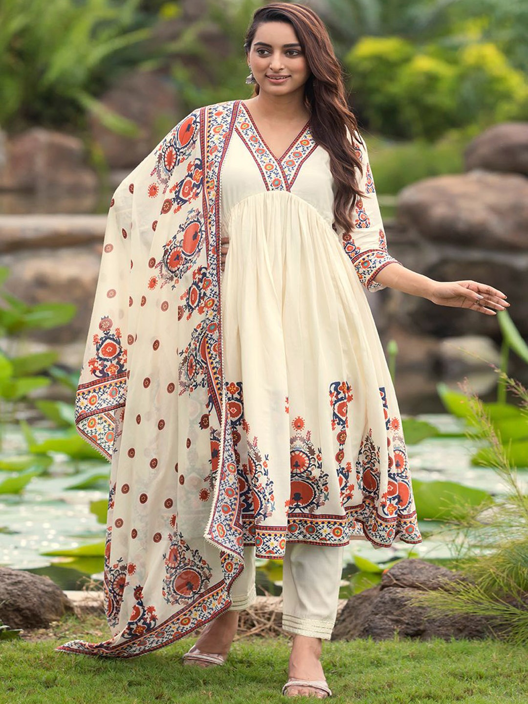 

PIRRA DESIGNS Women Floral Printed Pleated Gotta Patti Kurta with Trousers & With Dupatta, Off white