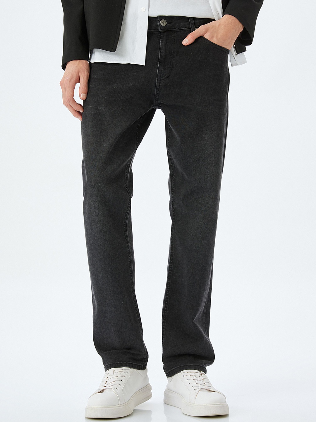 

Koton Men Mid-Rise Regular Fit Stretchable Jeans, Black