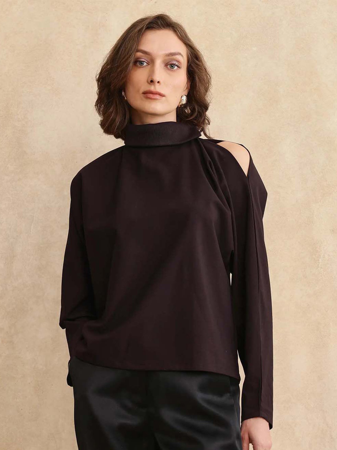 

RAREISM Women High Neck Cold-Shoulder Cotton Top, Brown