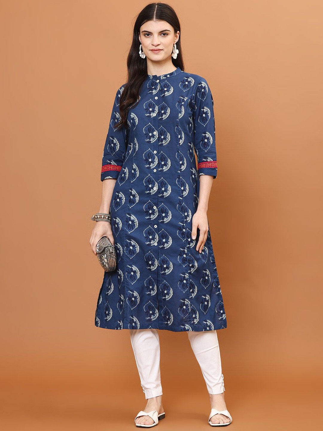 

Meena Bazaar Women Ethnic Motifs Printed Kurta, Blue