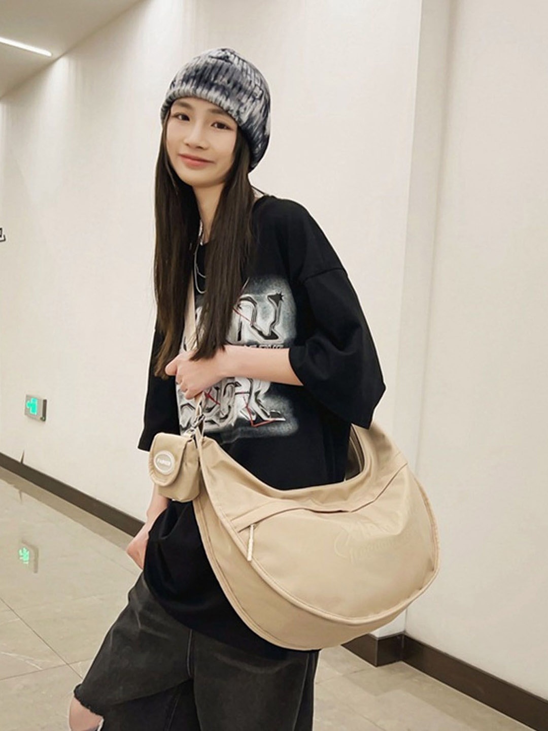

StyleCast Beige Casual Stylish Crossbody Bag, Na