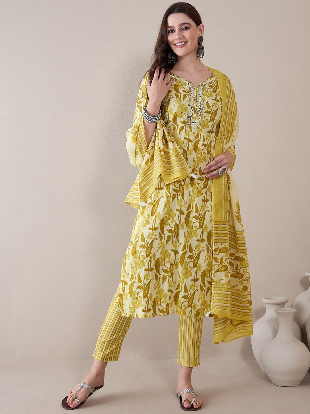 

Anouk Women Floral Printed Empire Thread Work Pure Cotton Kurta with Trousers & With Dupatta, Yellow