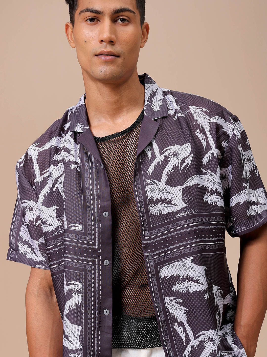 

The Indian Garage Co Men Relaxed Fit Indie Printed Resortwear Shirt, Black