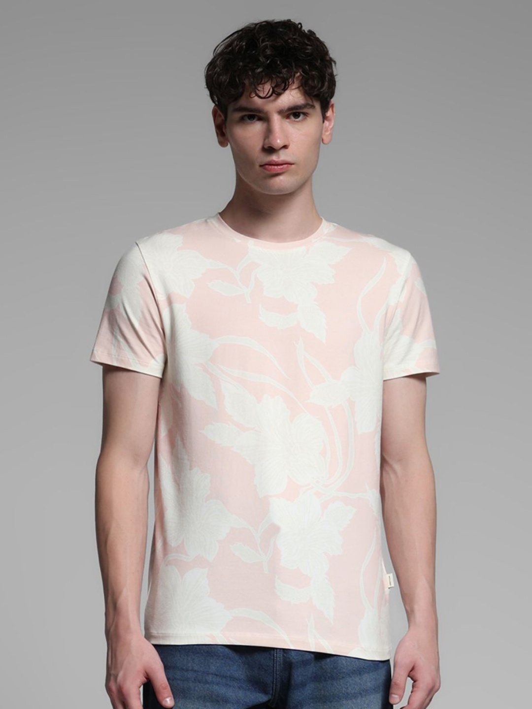 

Jack & Jones Men Floral Printed Raw Edge Slim Fit T-shirt, Pink