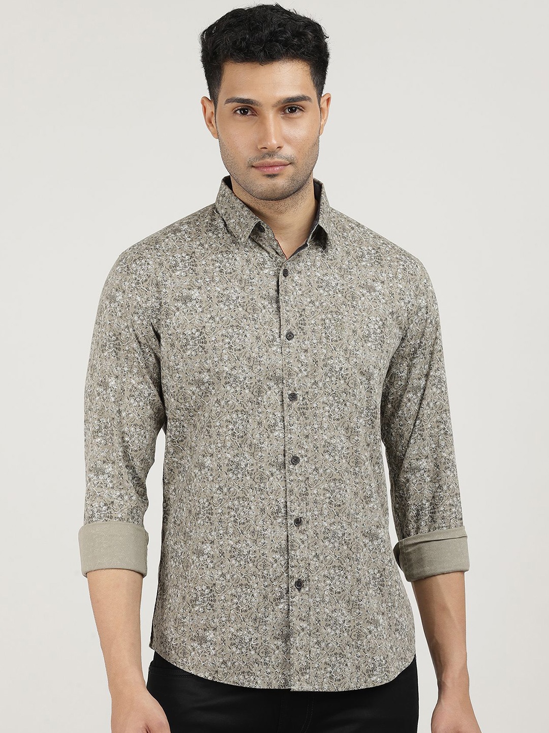 

DRAGON HILL Men Classic Slim Fit Opaque Printed Casual Shirt, Beige