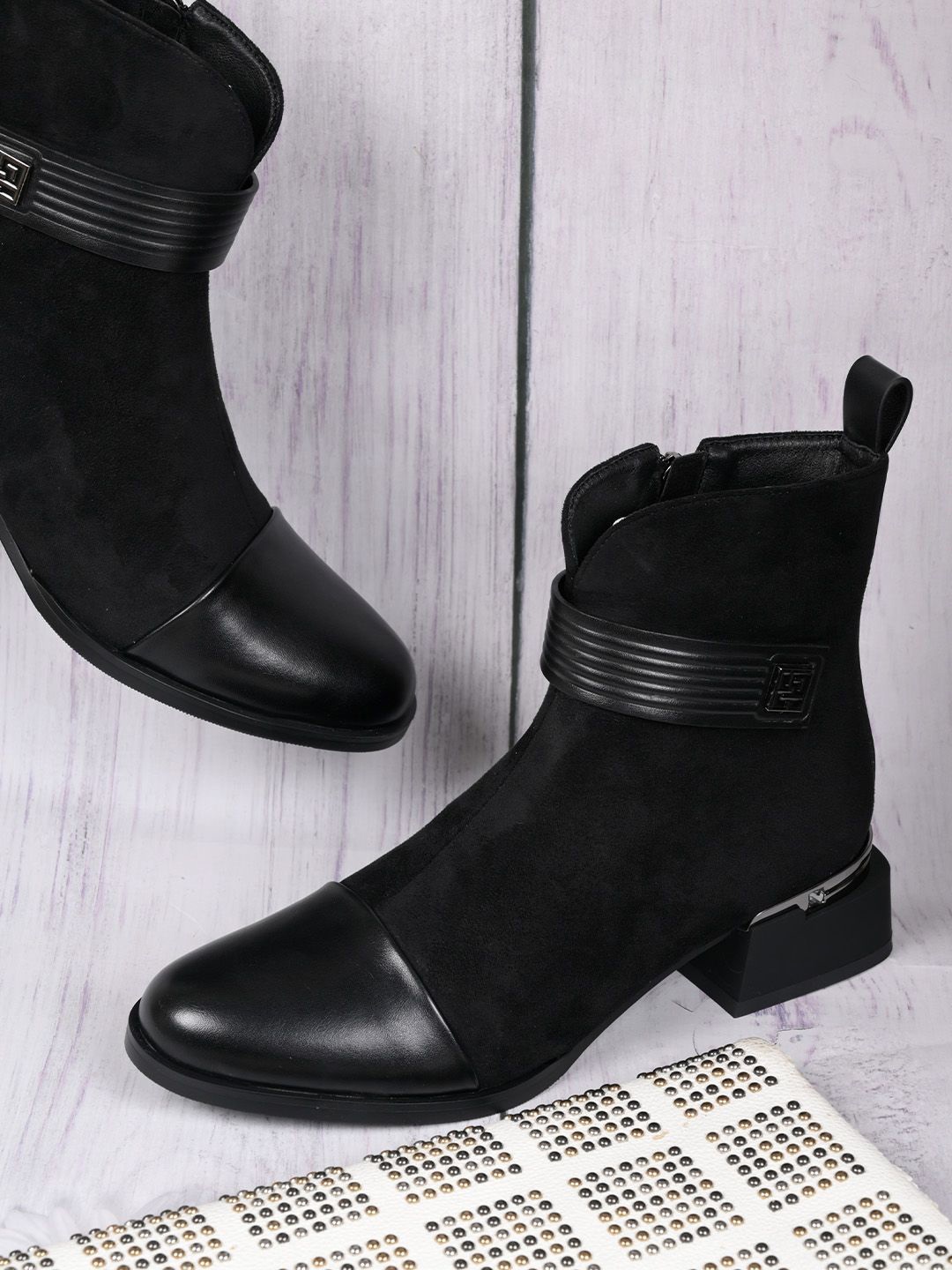 

Ronnie Grey Women Block Heeled Regular Boots, Black