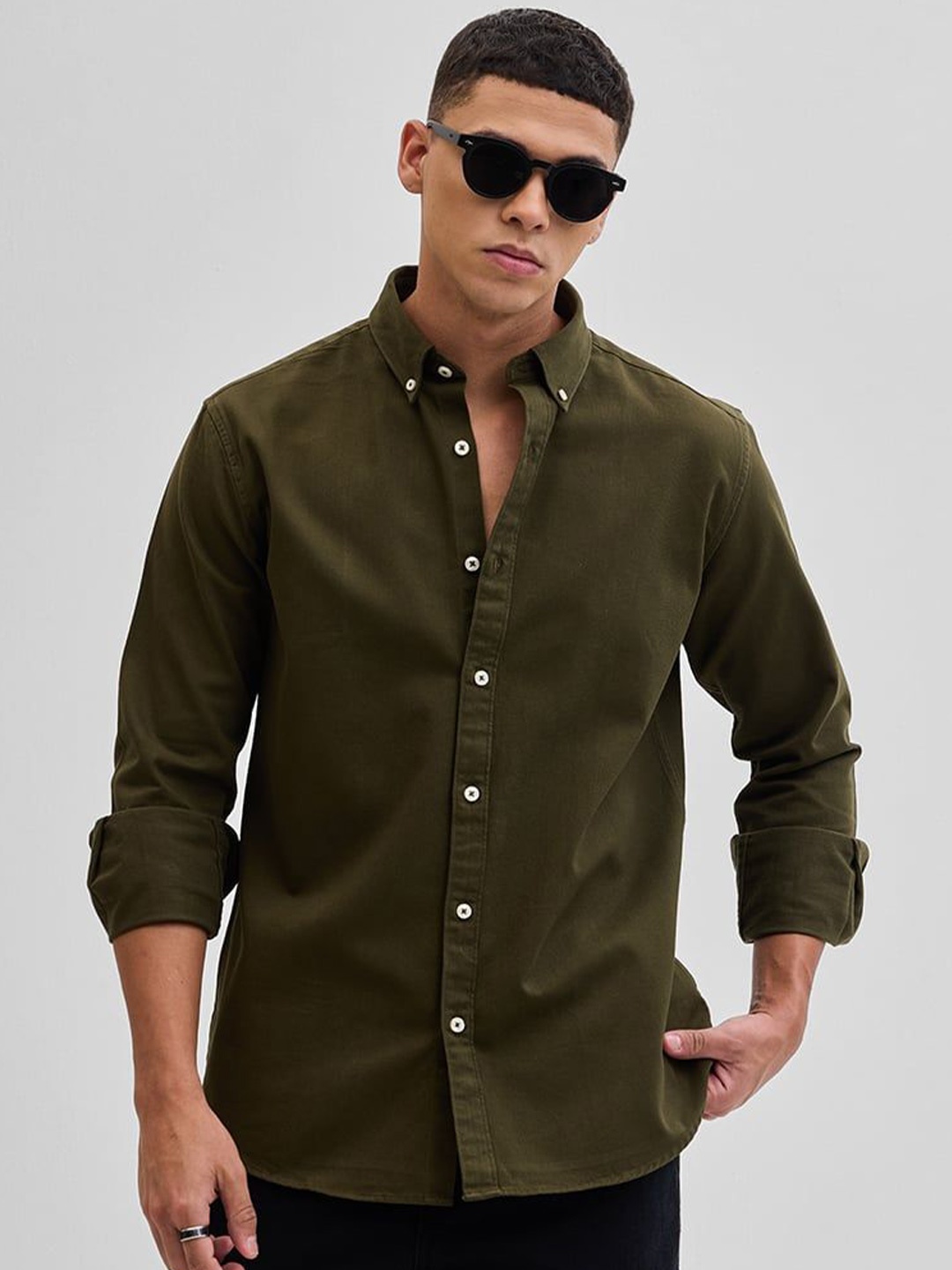 

Snitch Men Classic Button-Down Collar Solid Cotton Casual Shirt, Olive