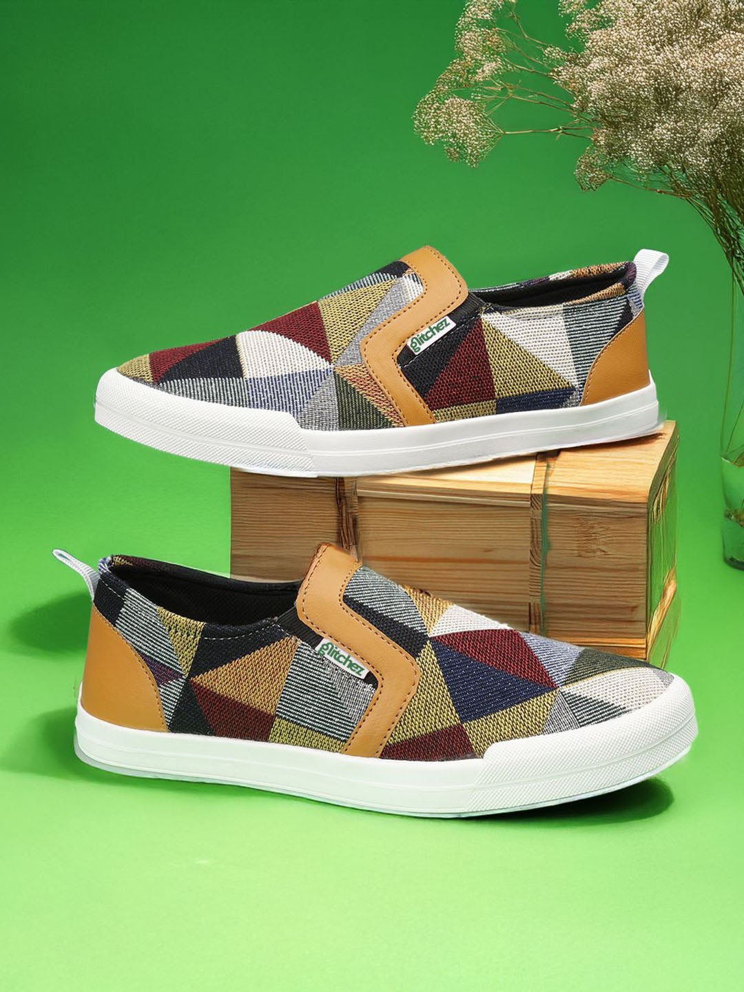 

glitchez Men Colourblocked Slip-On Sneakers, Brown