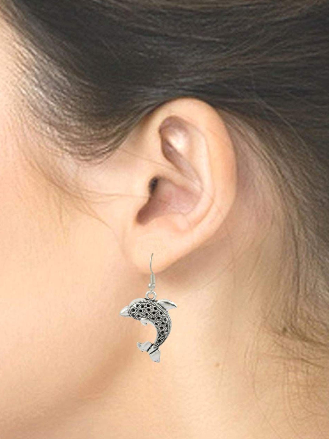 

HIGH TRENDZ Contemporary Drop Earrings, Silver