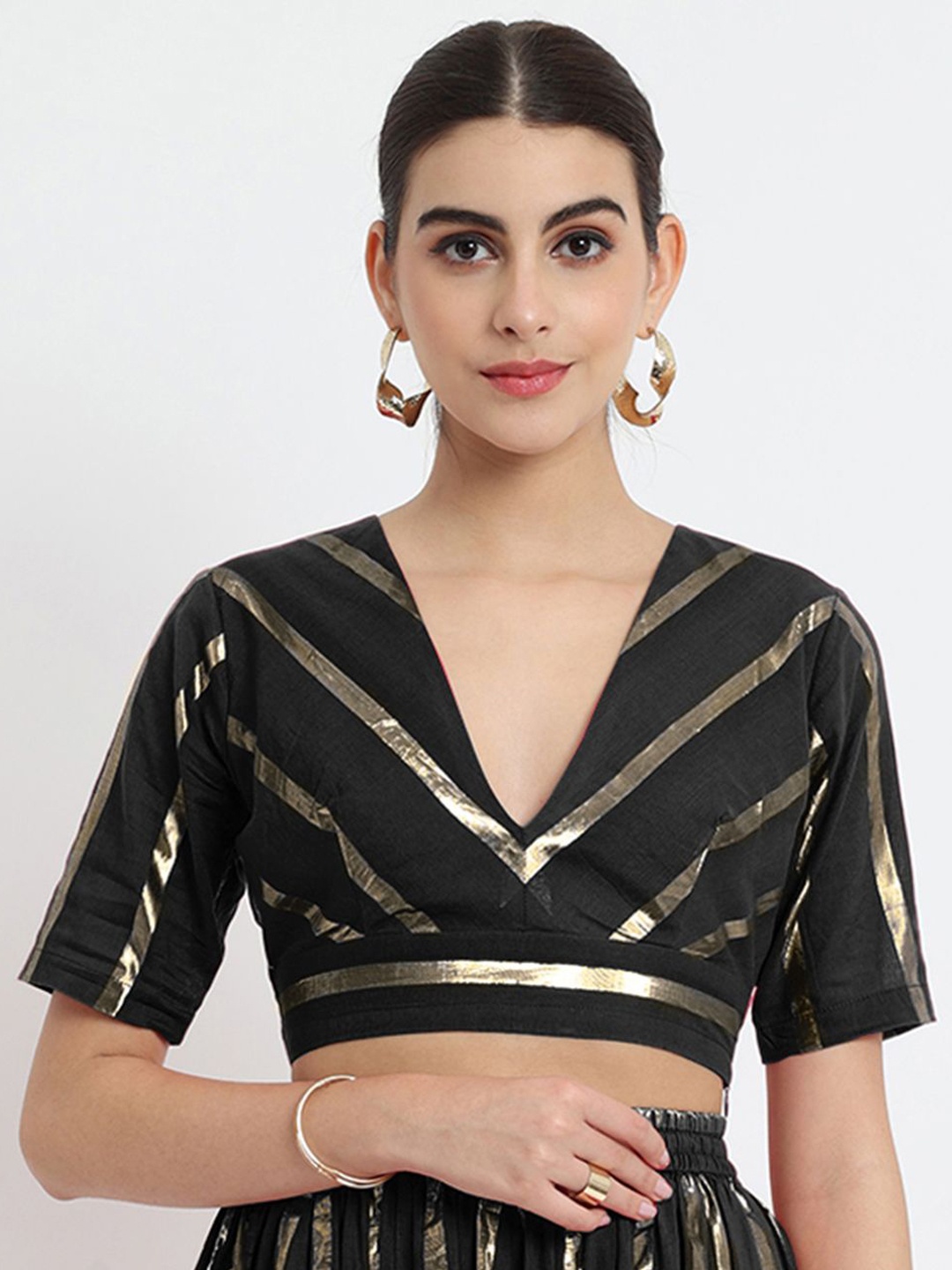 

Thevasa Embellished V-Neck Saree Blouse, Black