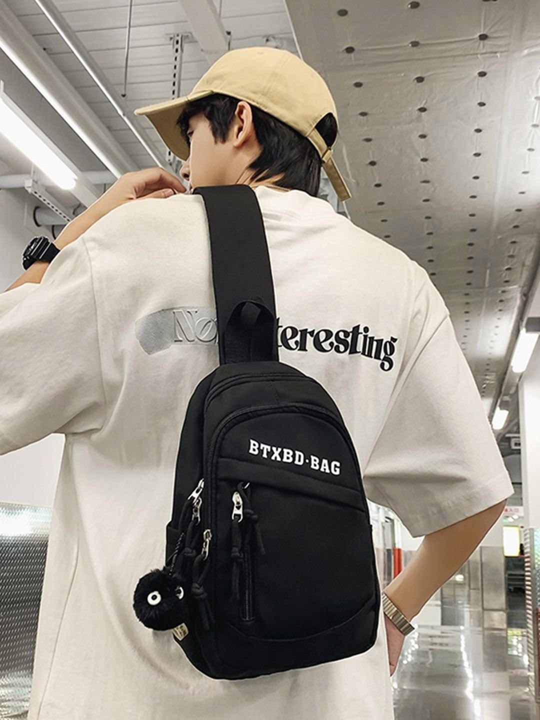 

StyleCast Black Men Typography Stylish Cross Body Bag