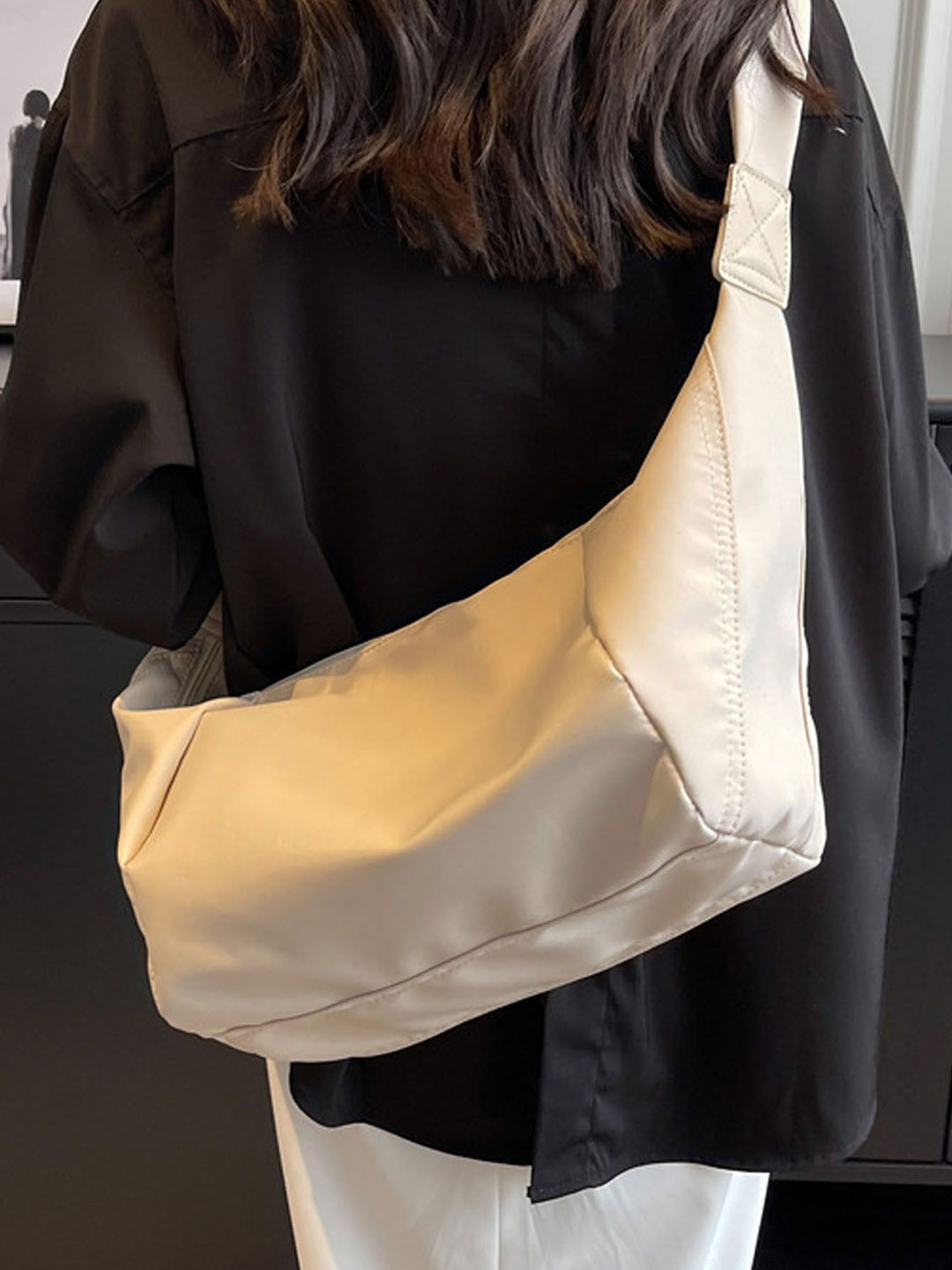 

StyleCast White Stylish Crossbody Bag