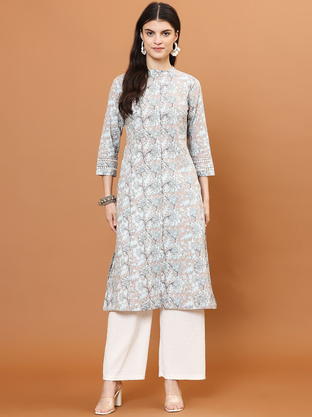 

Meena Bazaar Women Ethnic Motifs Printed Thread Work Kurta, Grey