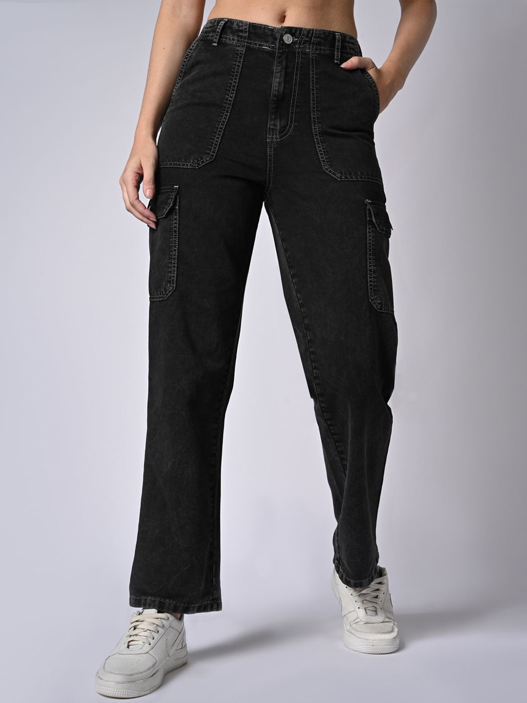 

Kraus Jeans Women Loose Fit High-Rise Cargos Trousers, Grey