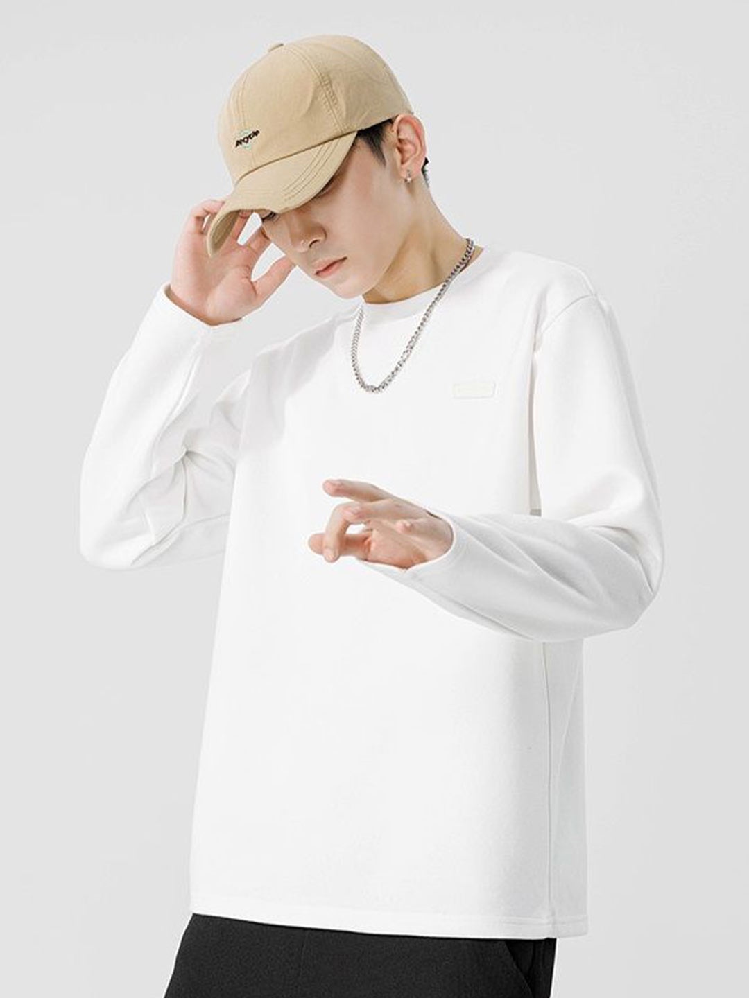 

HERE&NOW Men Round Neck Sweatshirt, White