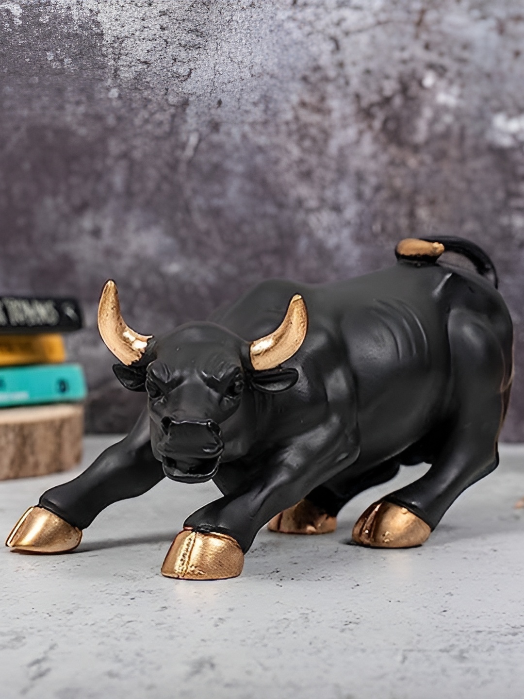 

Nayra Handicrafts Bull Statue Handcrafted Polyresin Showpiece, Black
