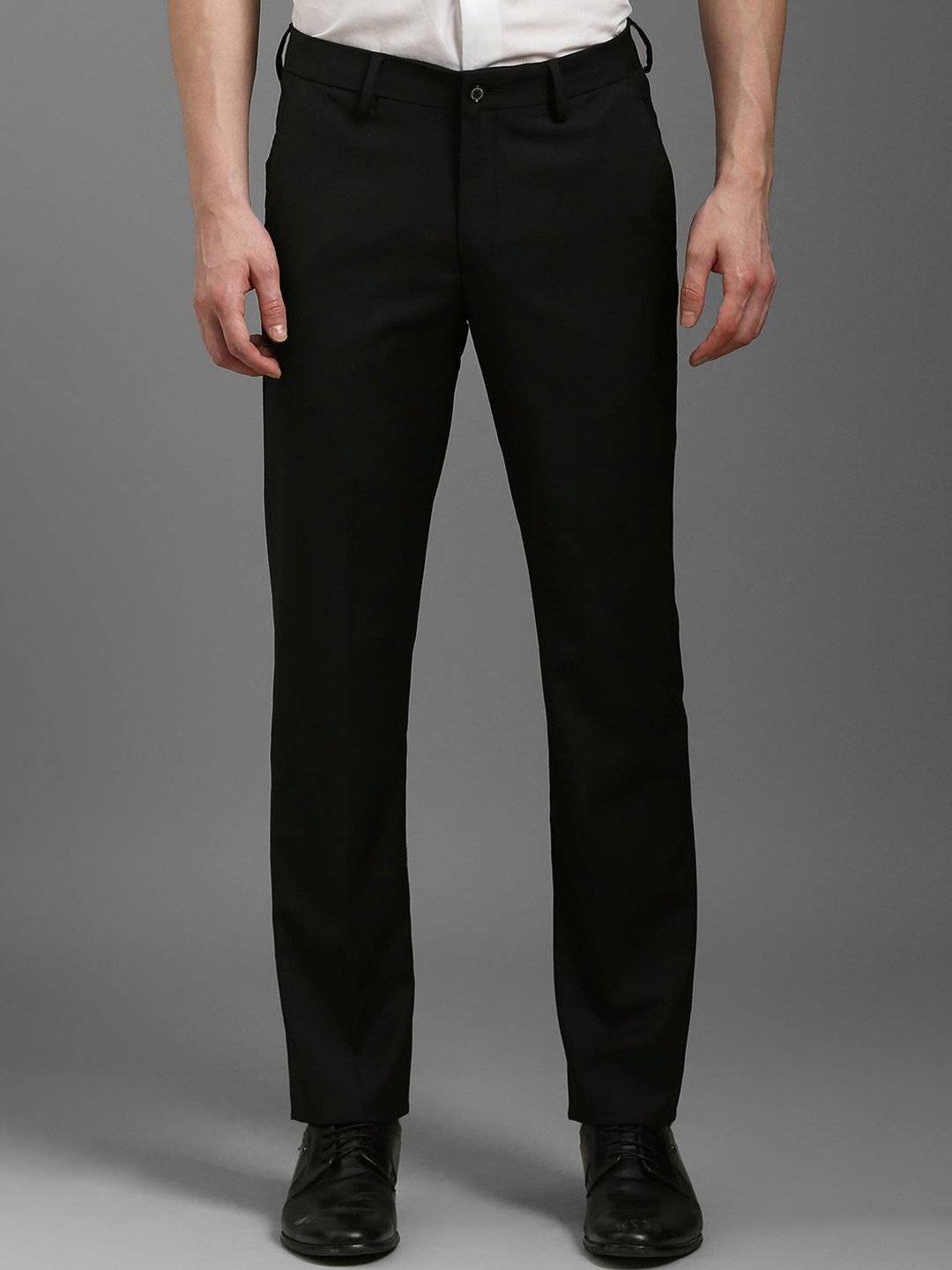 

Louis Philippe Men Slim Fit Trousers, Black