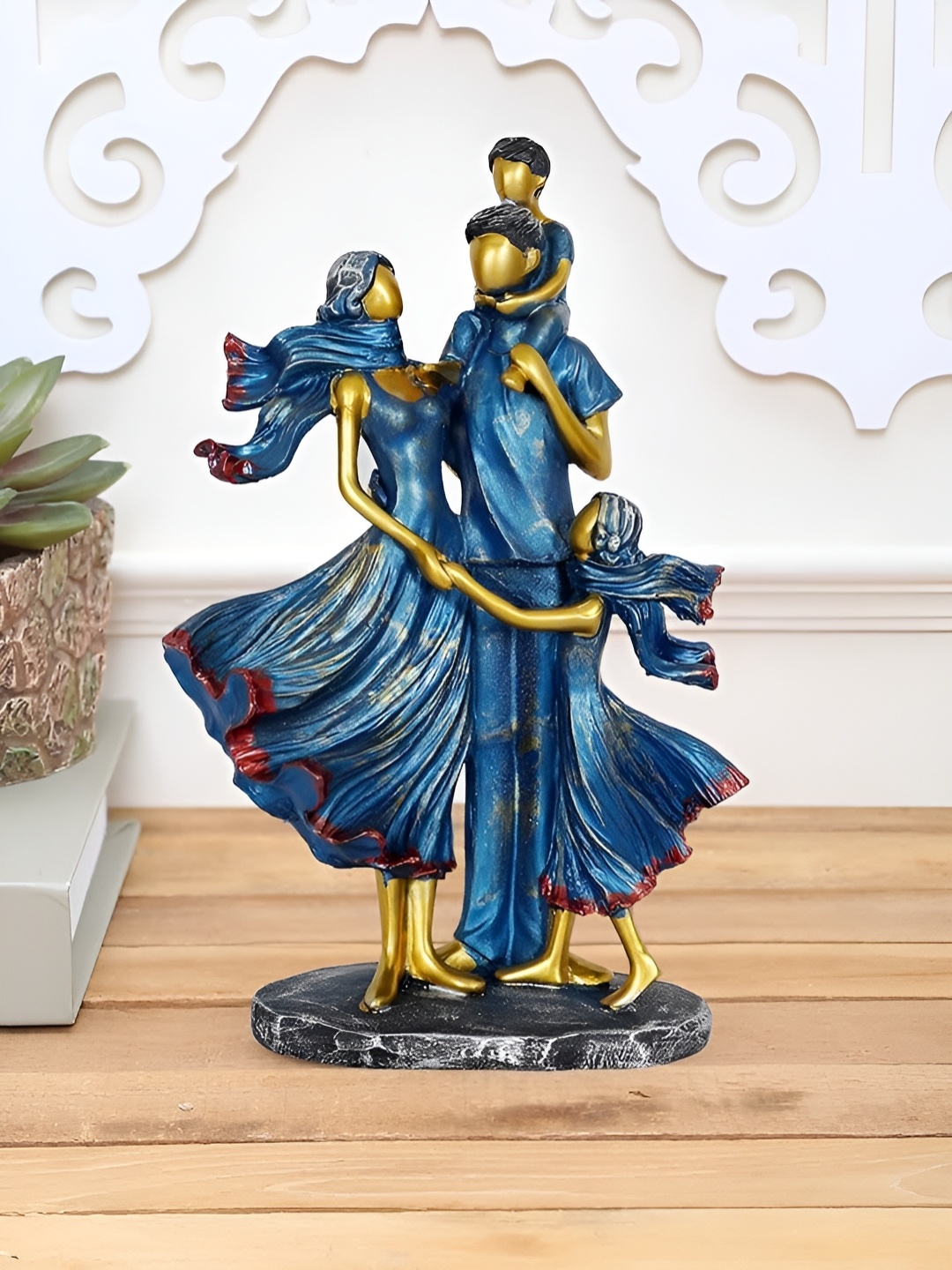 

Zart Blue Idol Showpiece