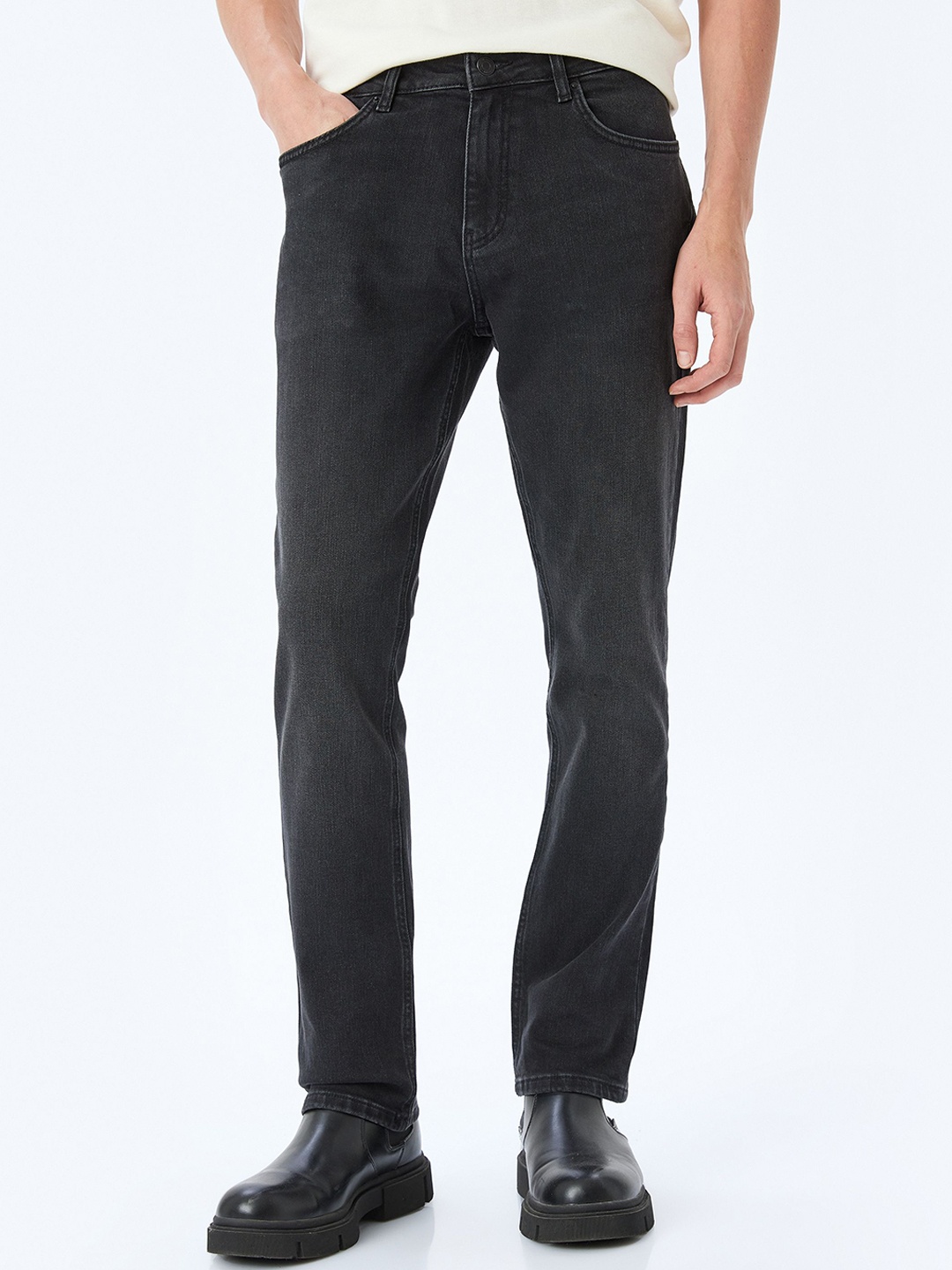 

Koton Men Mid-Rise Regular Fit Stretchable Jeans, Black