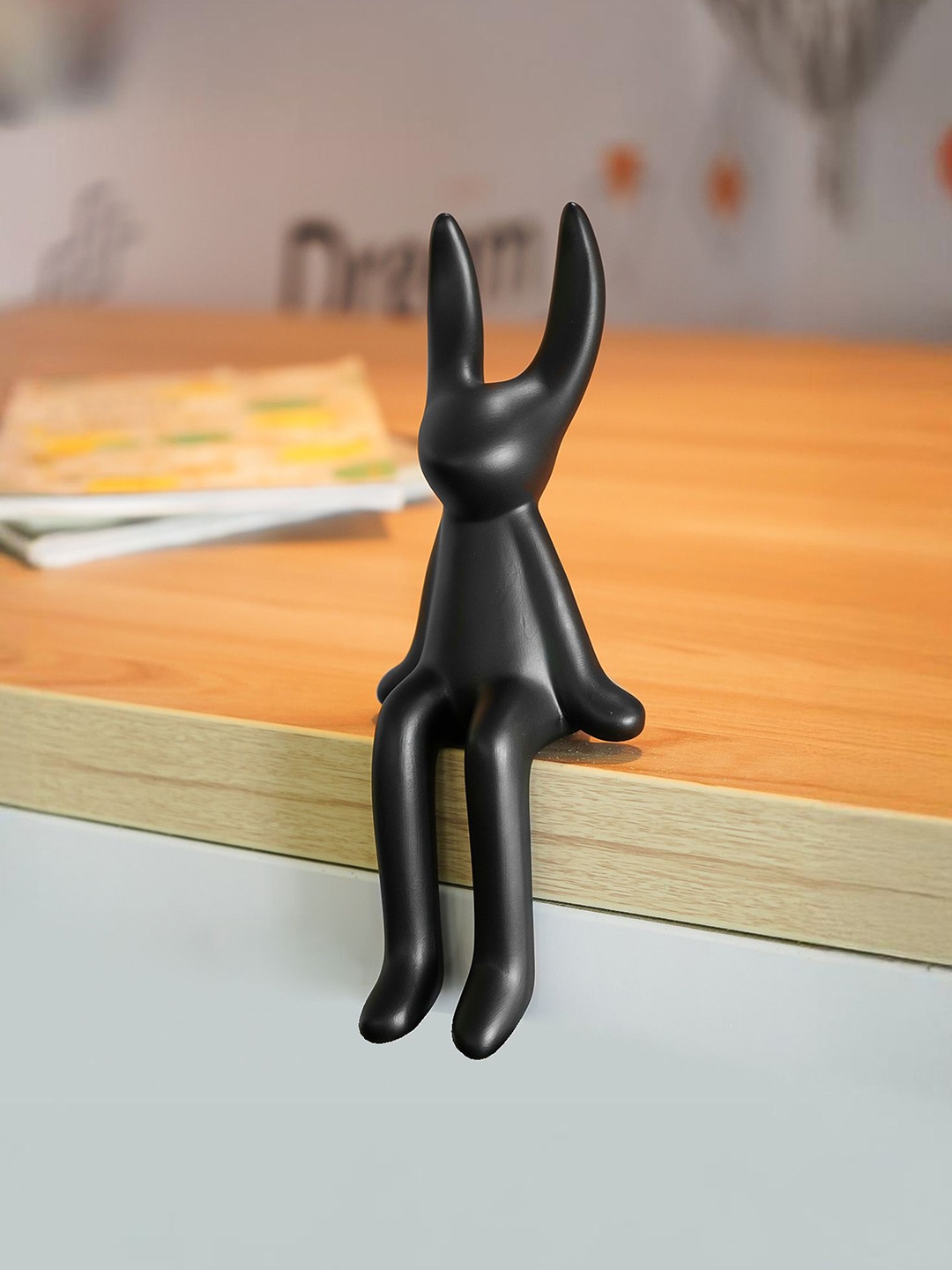 

Ekhasa Black Rabbit Idol Figurine Showpiece