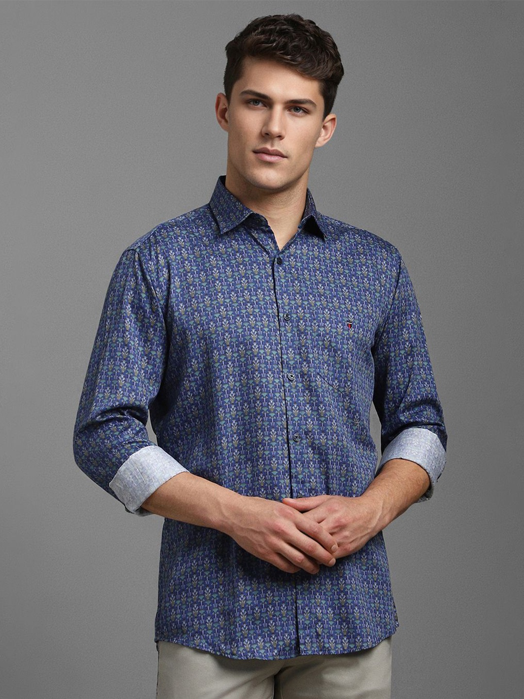 

Louis Philippe Sport Men Slim Fit Floral Opaque Printed Casual Shirt, Blue