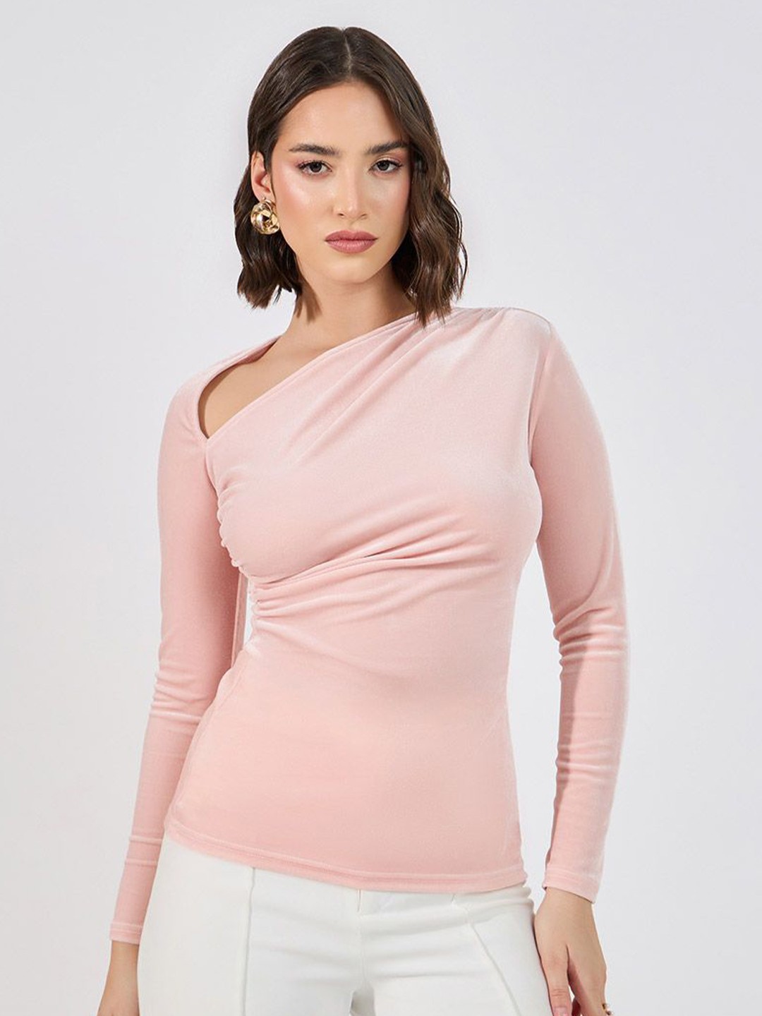 

Styli Women Long Sleeves Velvet top with asymmetric Neckline and Ruching Details, Pink