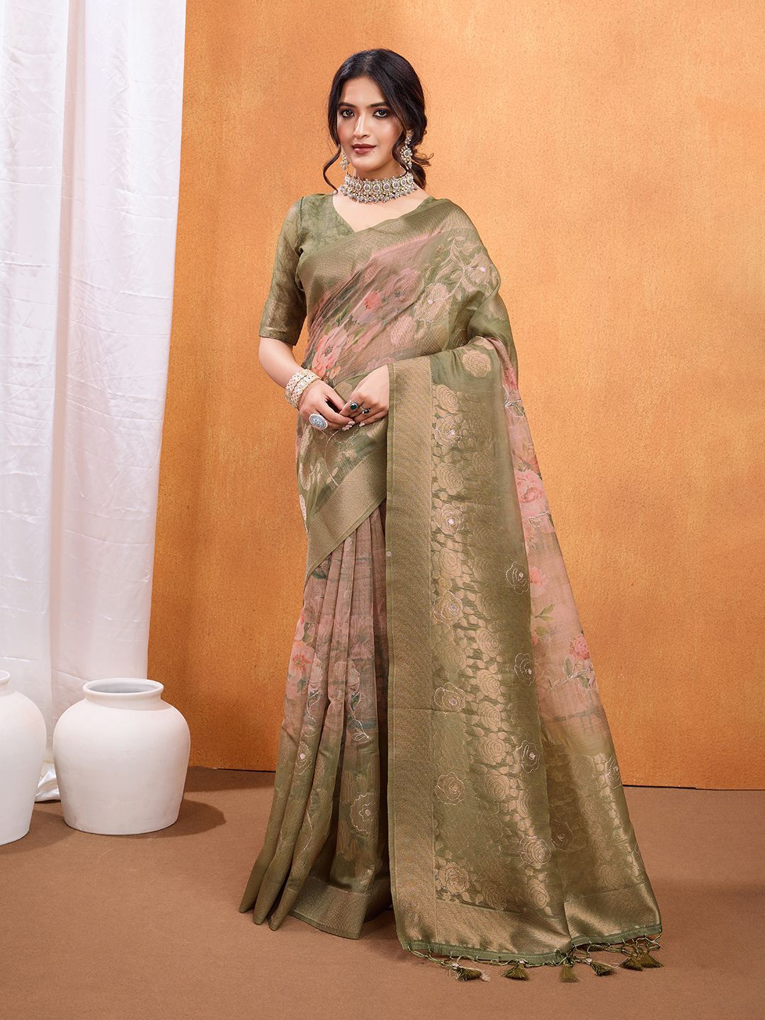 

Rekha Maniyar Woven Design Aari Work Brocade Heavy Work Banarasi Saree, Olive