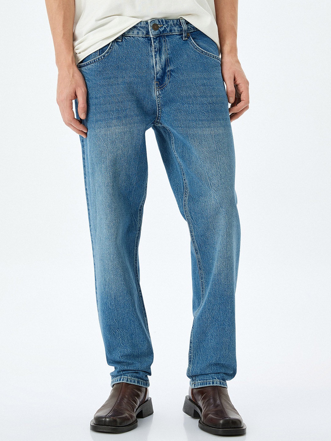

Koton Men Mid-Rise Regular Fit Crinkle Clean Look Jeans, Blue