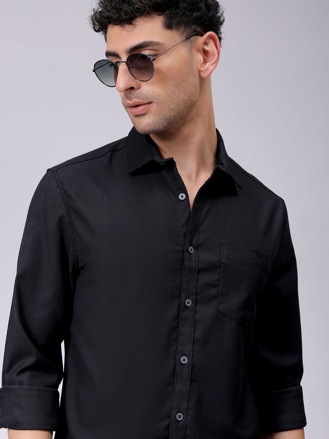 

The Indian Garage Co Men Spread Collar Solid Slim Fit Casual Shirt, Black