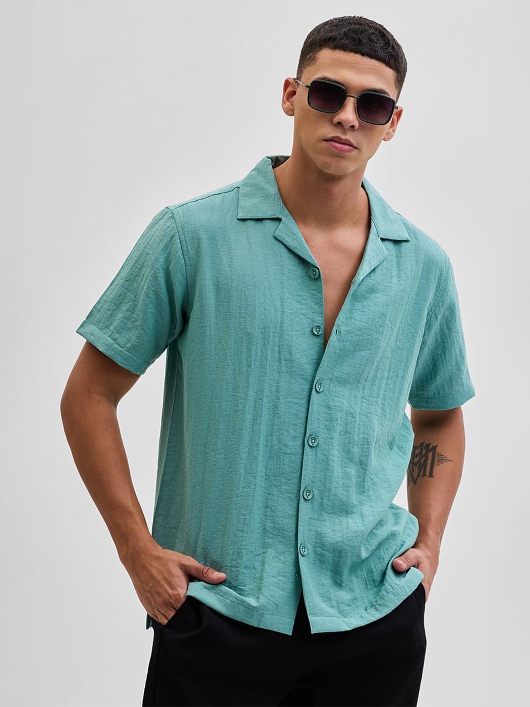 

Snitch Men Relaxed Boxy Opaque Casual Shirt, Turquoise blue