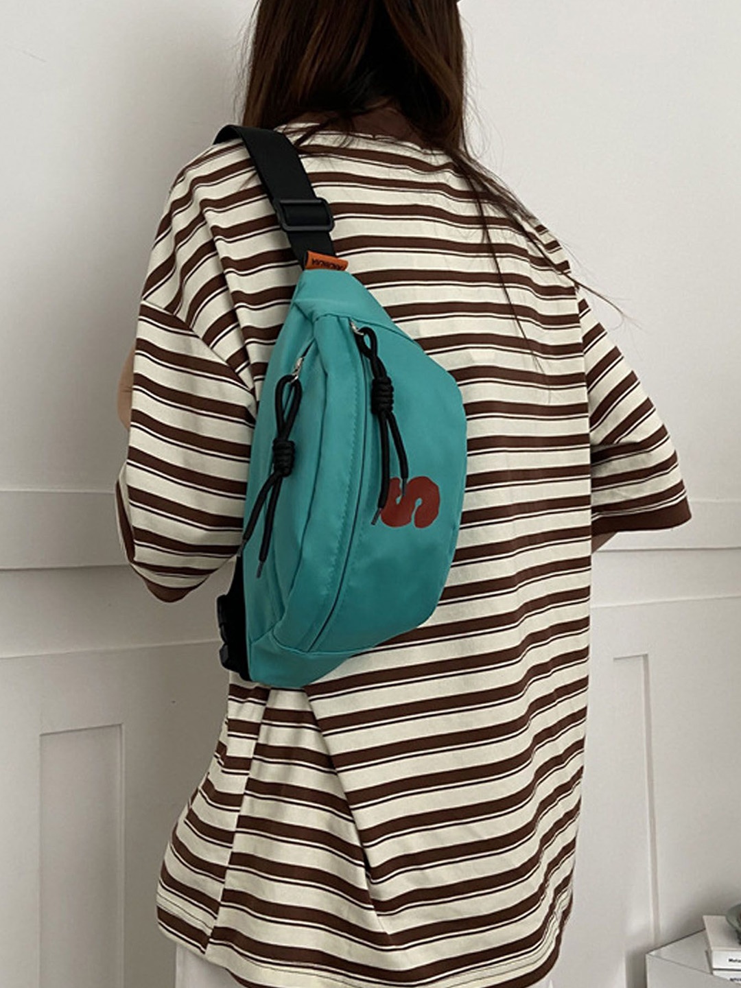 

StyleCast Green & Black Crossbody Bag